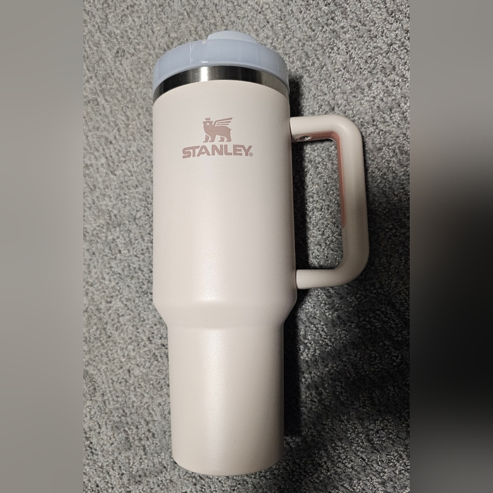 Stanley Light Pink 40oz Travel Mug With Straw
